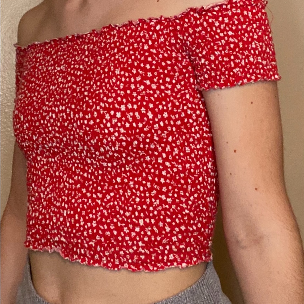 Floral red cropped top